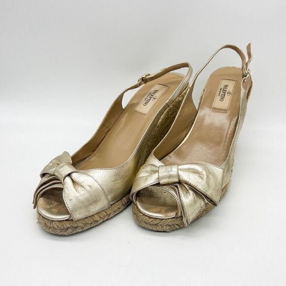 Valentino Garavani “Mena” Peep Toe Espadrille Wedge in Metallic Gold, Size 40 - Picture 3 of 10